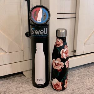 BRAND NEW, Floral Swell Water Bottle